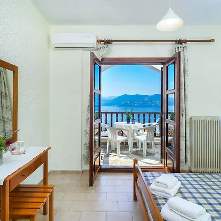 Kritikos * Pyrgadikia